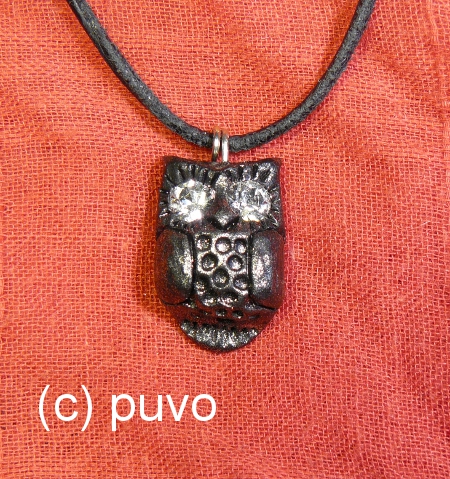 Eule als Anhänger aus Fimo, design by von puvo productions