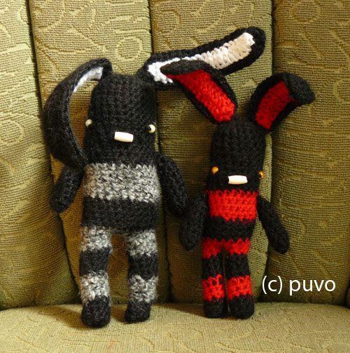 Gehäkelte Hasen von puvo productions.