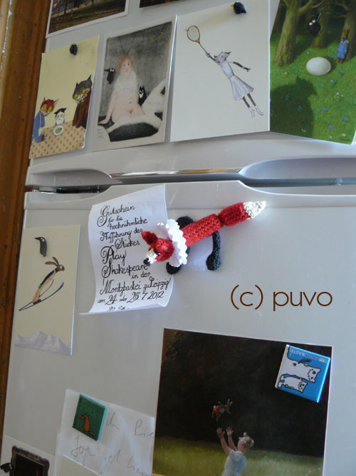 Häkelfuchs als Kühlschrankmagnet.